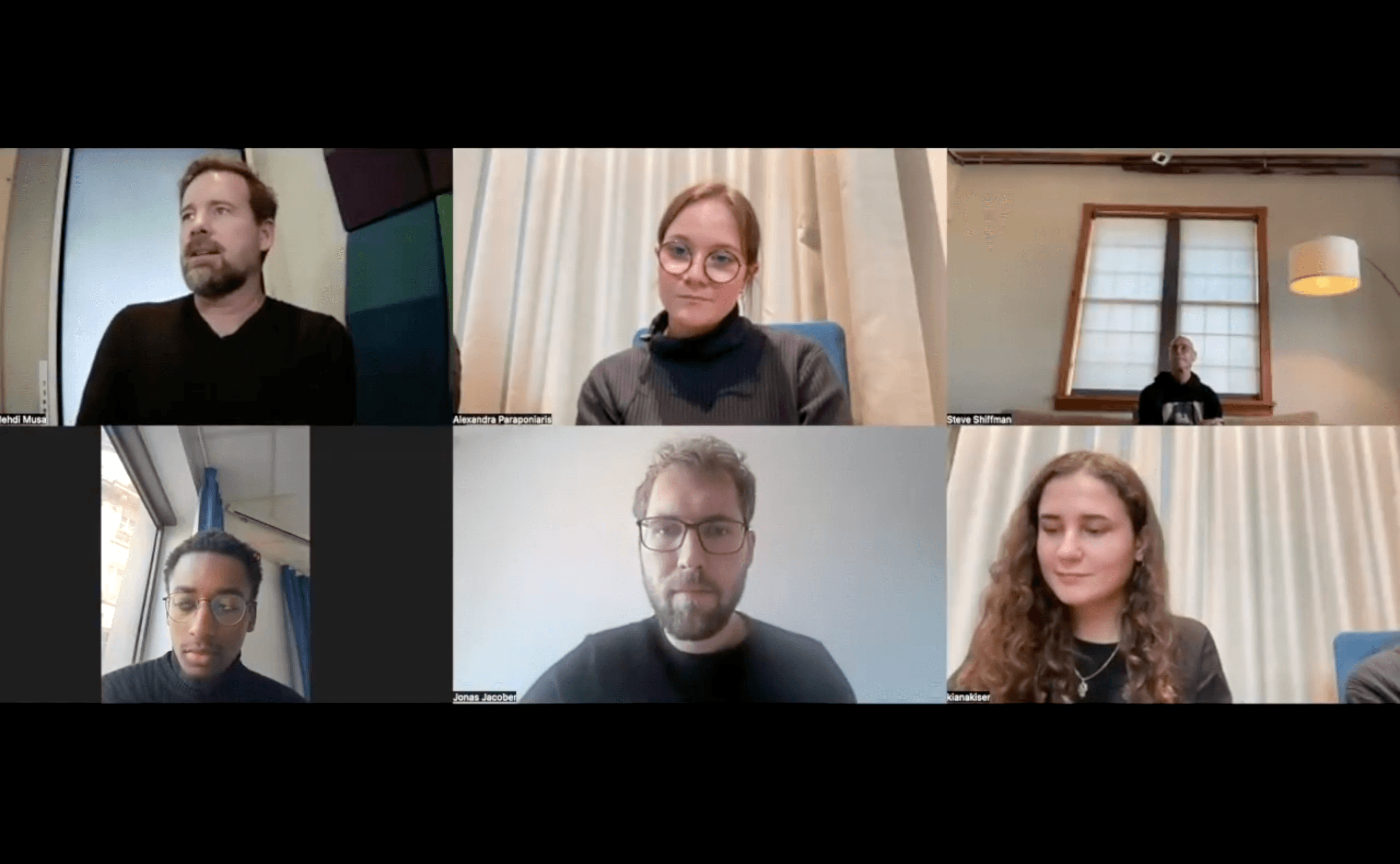 Clay teaching a virtual class at HSLU